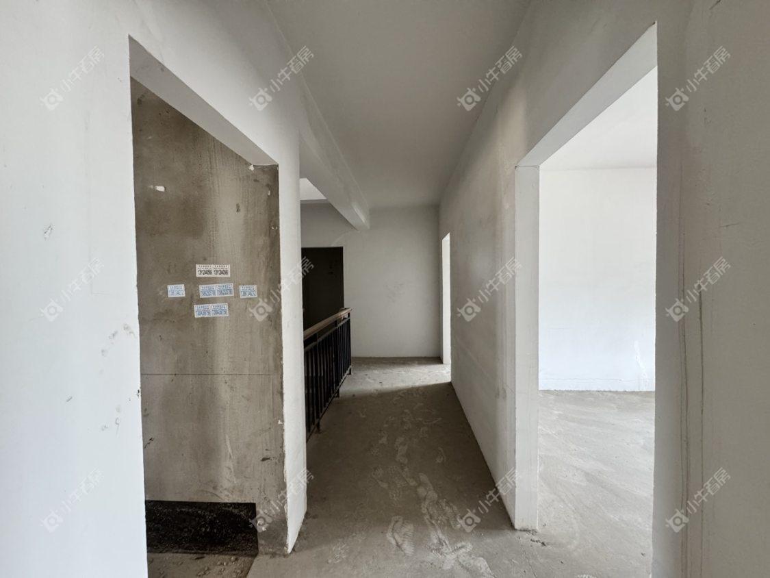 镇江华都锦城在售二手房源室内图_小牛看房