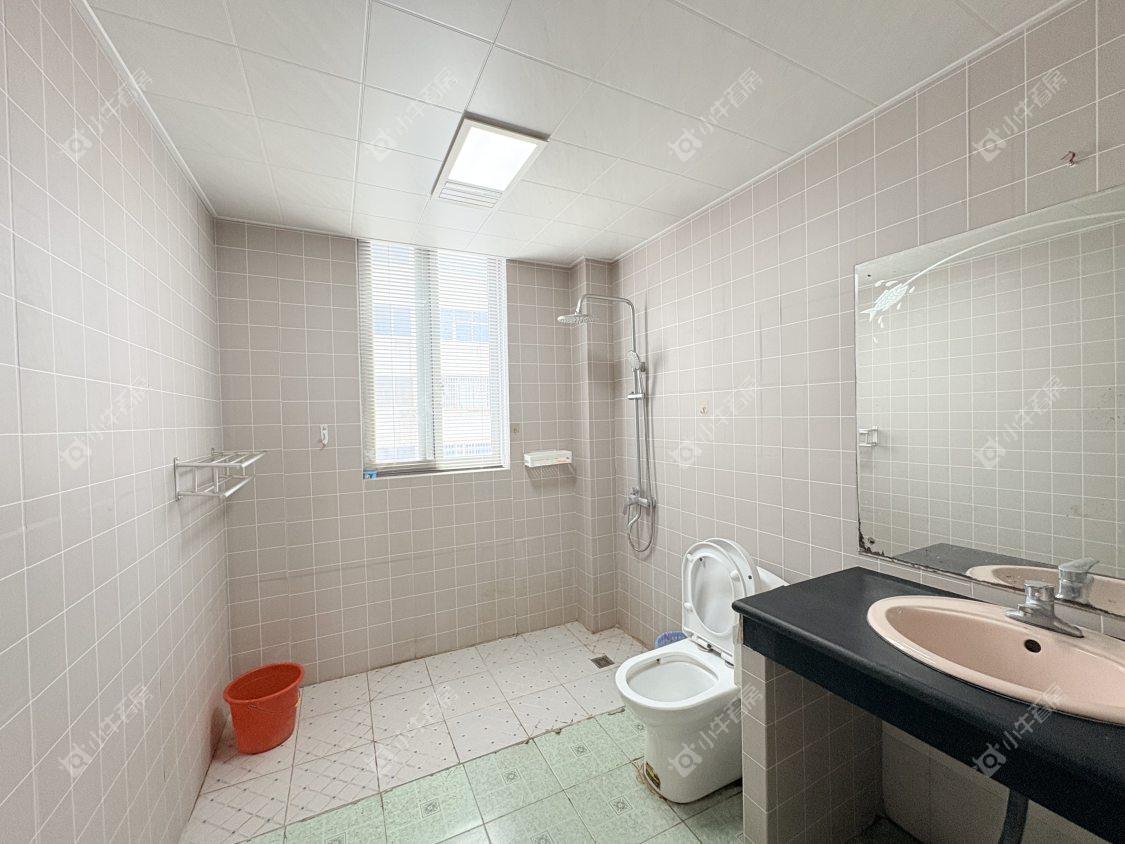 镇江丹桂园北区在售二手房源室内图_小牛看房