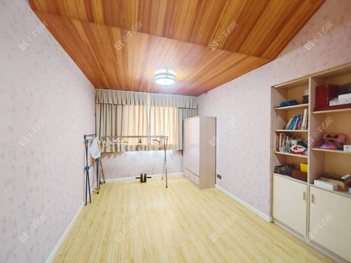 镇江世纪豪都在售二手房源室内图_小牛看房