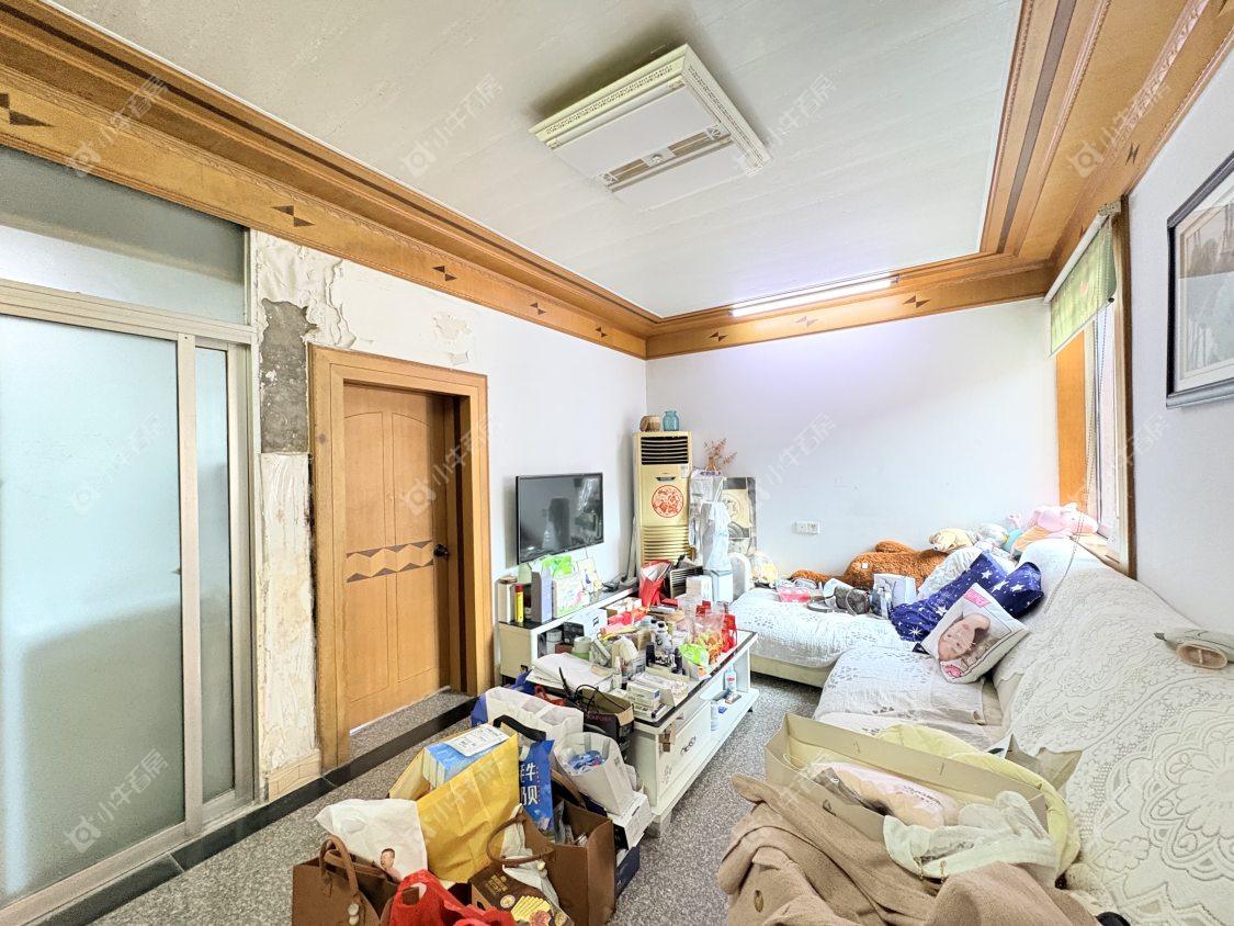 镇江玉泉小区在售二手房源室内图_小牛看房