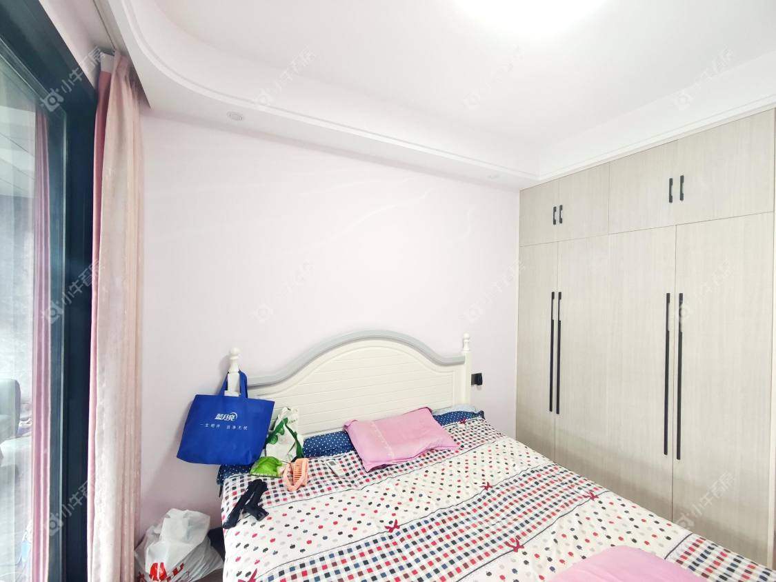 镇江荣城国际（中央公馆）在售二手房源室内图_小牛看房