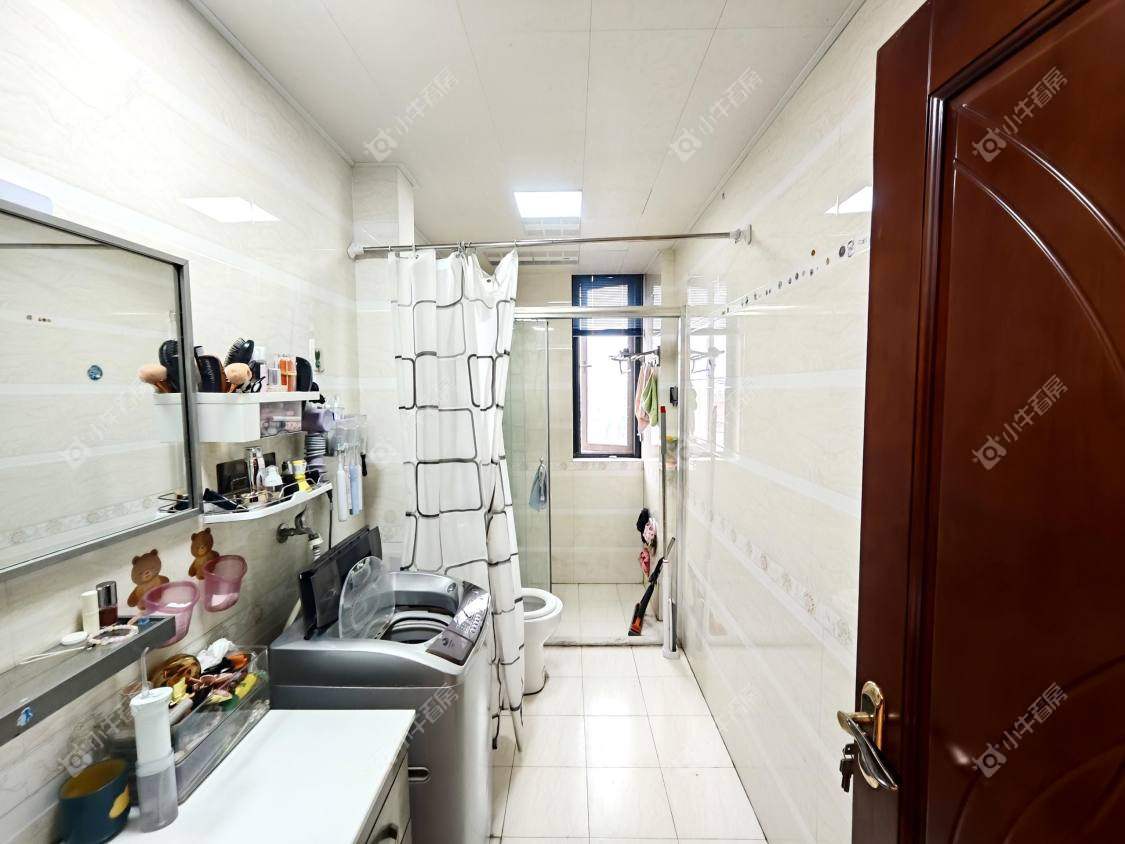 镇江世纪豪都在售二手房源室内图_小牛看房