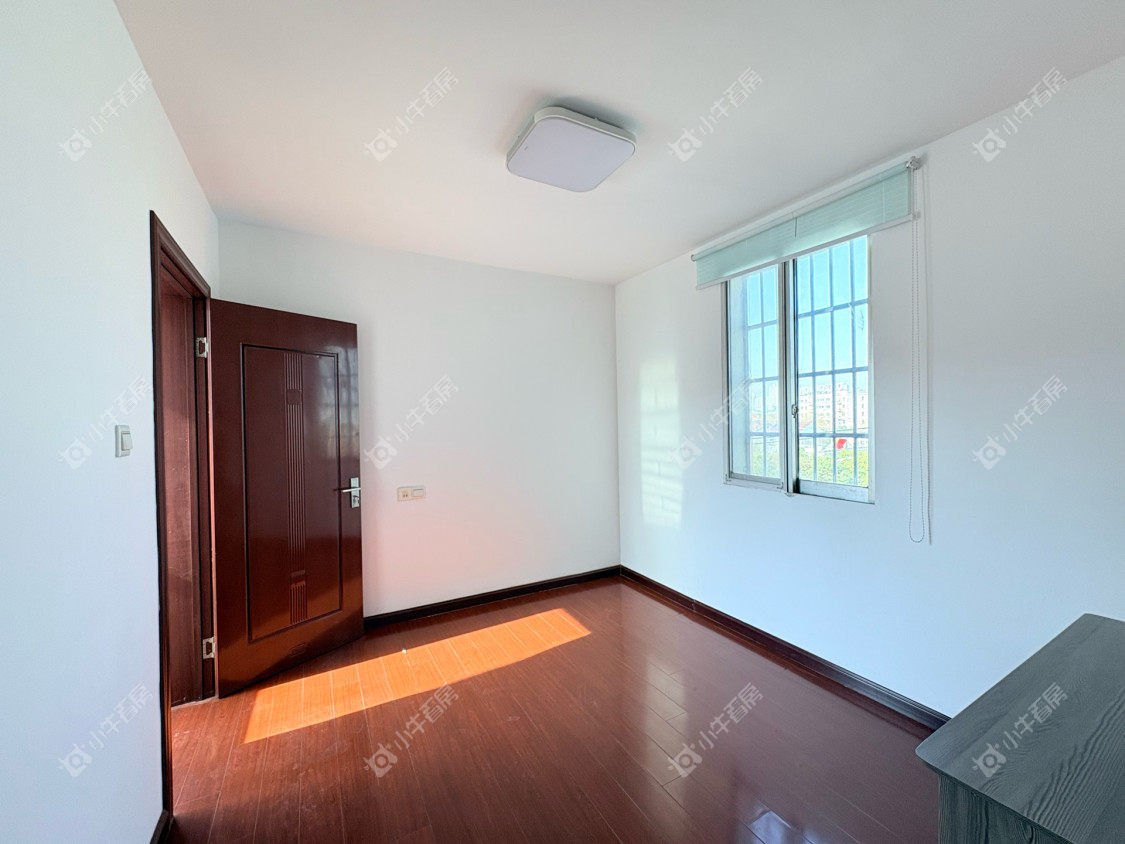 镇江凤美新村在售二手房源室内图_小牛看房