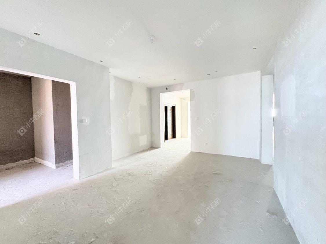 镇江恒大城在售二手房源室内图_小牛看房