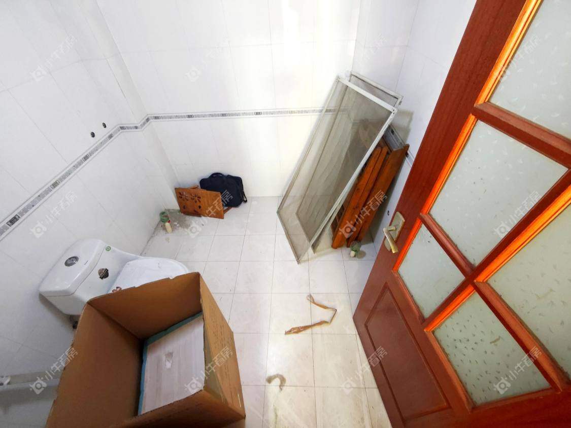 镇江龙凤二村在售二手房源室内图_小牛看房