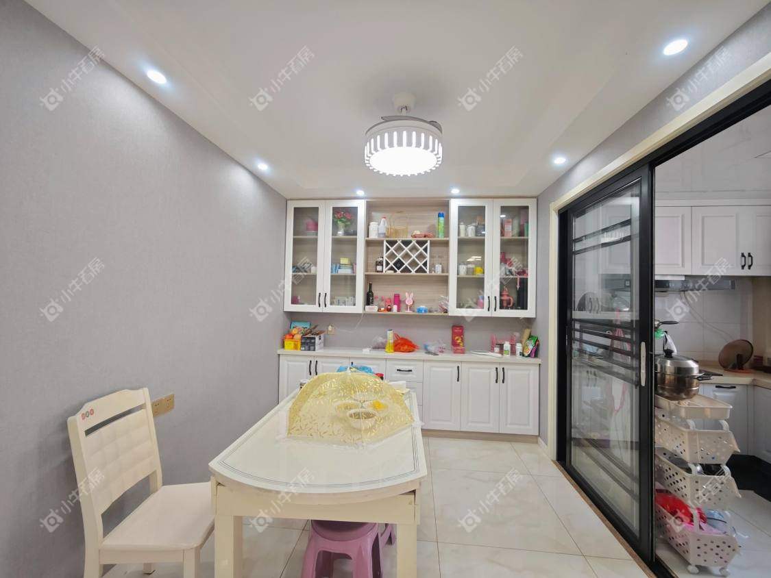 镇江凤翔花园在售二手房源室内图_小牛看房