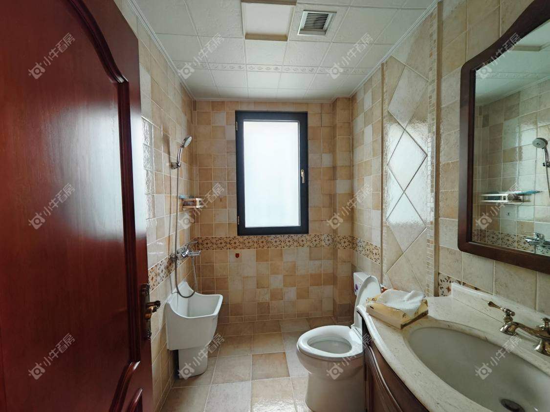 镇江豪门兰庭在售二手房源室内图_小牛看房