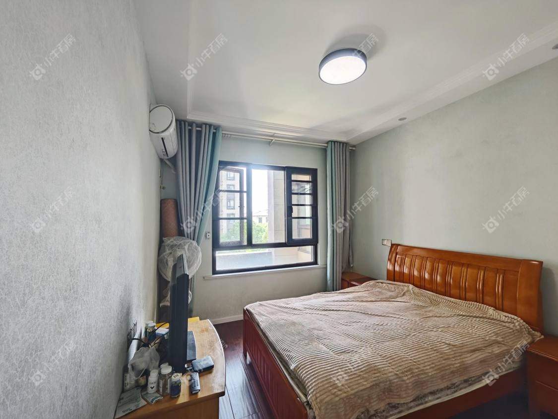 镇江滨河凤凰城在售二手房源室内图_小牛看房