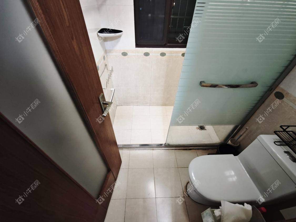 镇江龙凤新村在售二手房源室内图_小牛看房