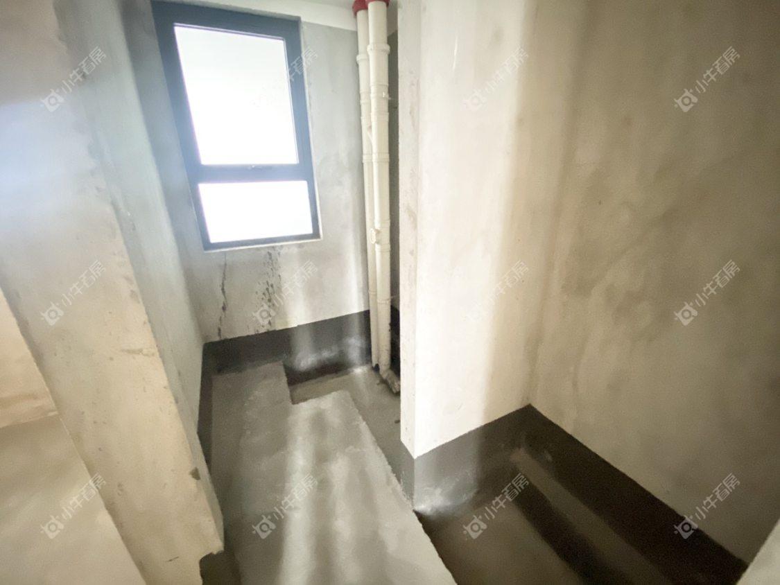 镇江融创华南映在售二手房源室内图_小牛看房