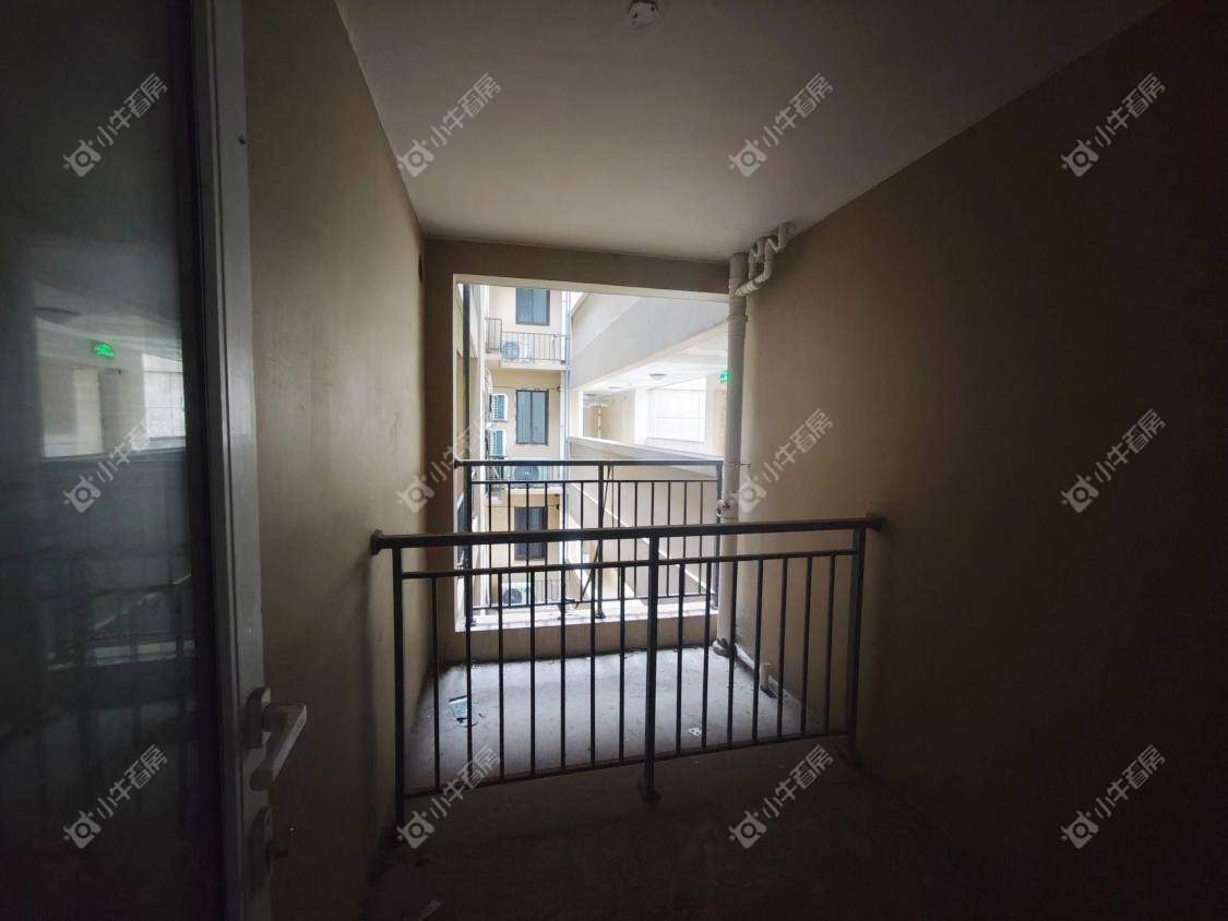 镇江大亚第一城在售二手房源室内图_小牛看房