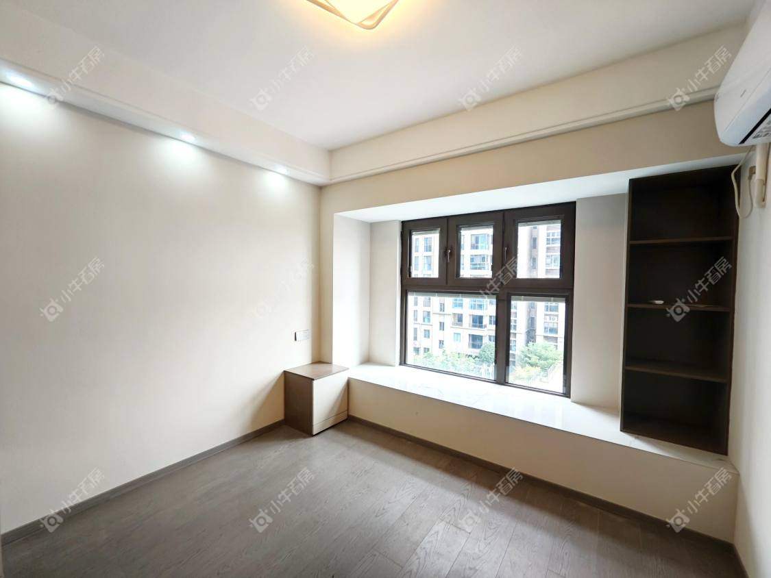 镇江碧桂园樾府在售二手房源室内图_小牛看房