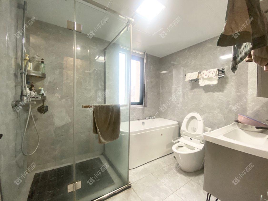 镇江城市绿洲在售二手房源室内图_小牛看房