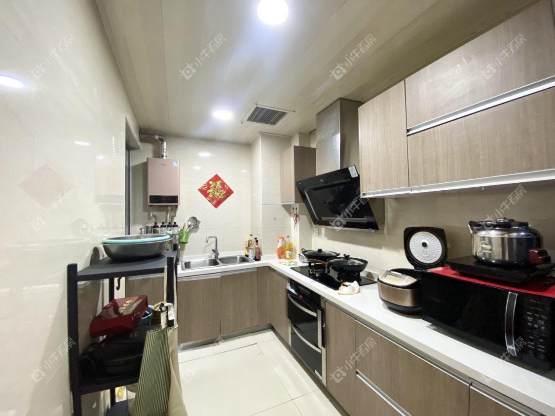 镇江凤凰国际在售二手房源室内图_小牛看房