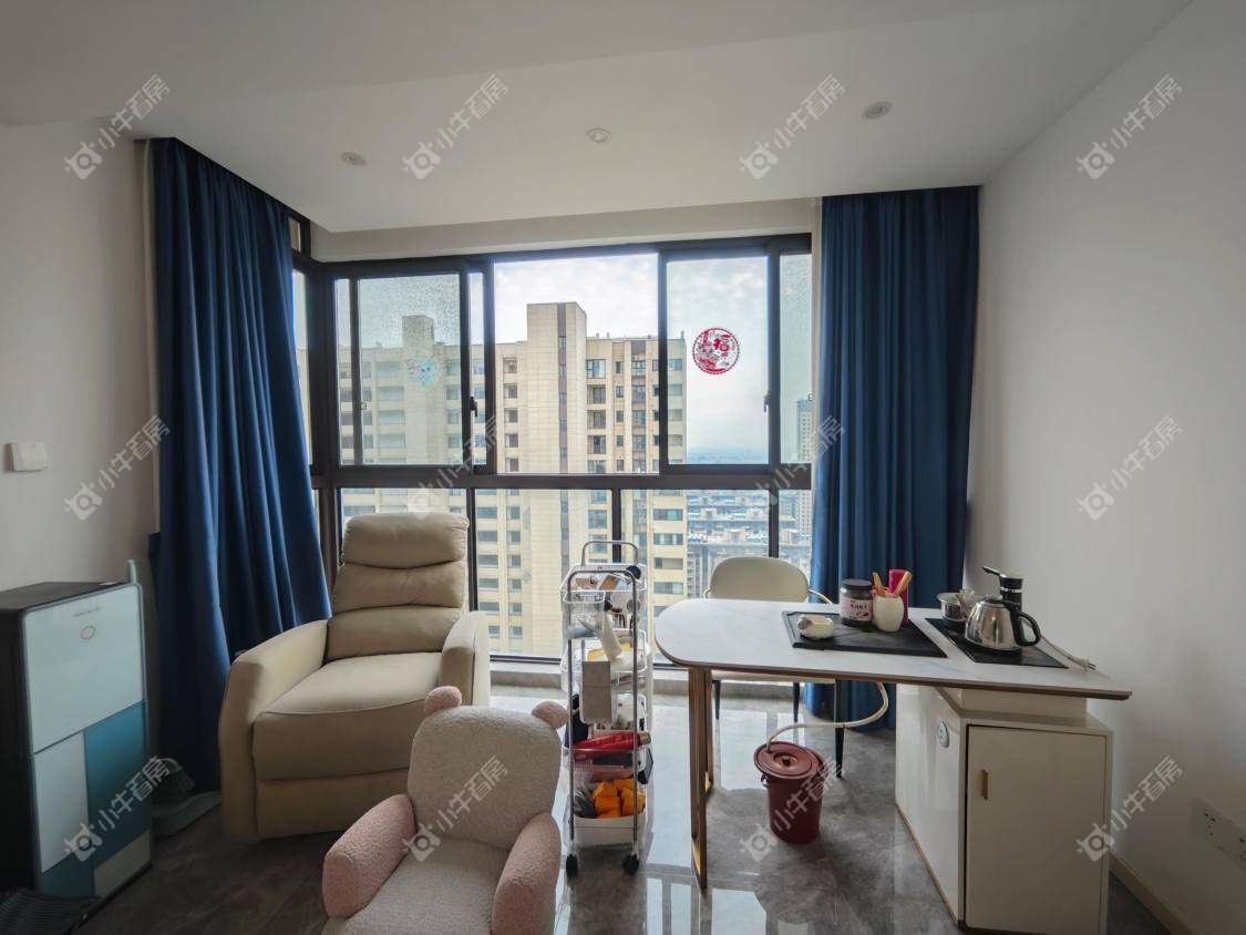 镇江凤熹台在售二手房源室内图_小牛看房