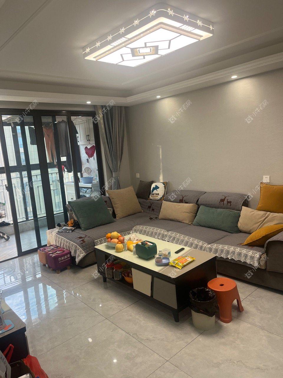 镇江华都幸福里在售二手房源室内图_小牛看房