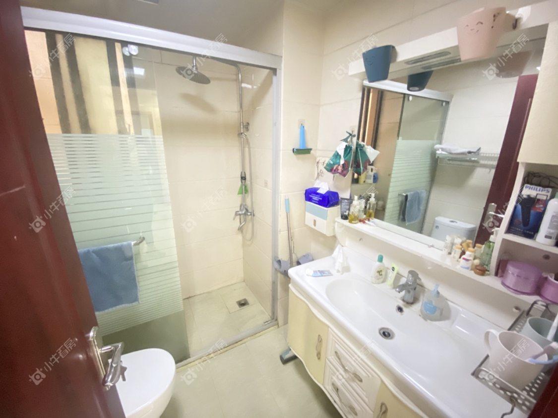 镇江华都锦城在售二手房源室内图_小牛看房