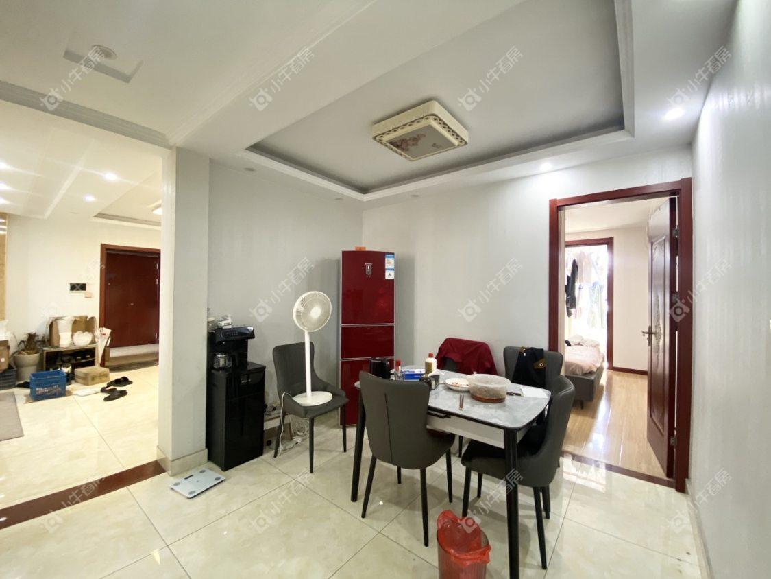 镇江欧洲城在售二手房源室内图_小牛看房