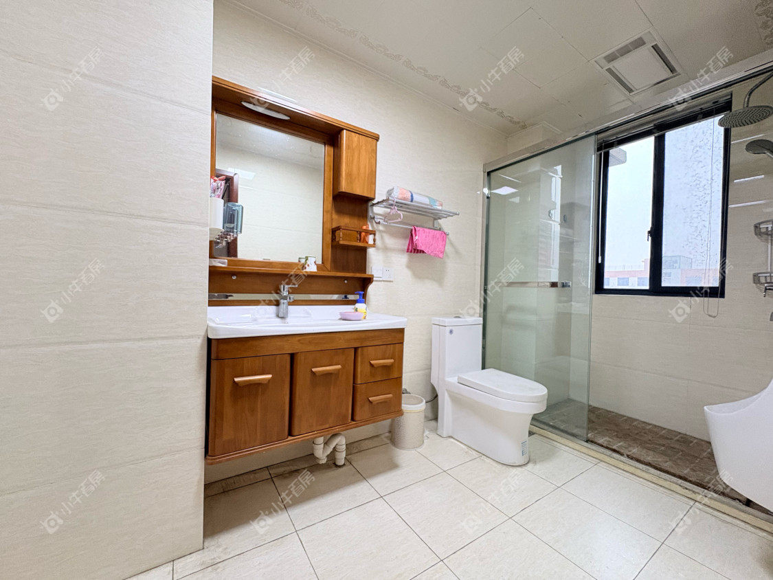 镇江金凤凰在售二手房源室内图_小牛看房