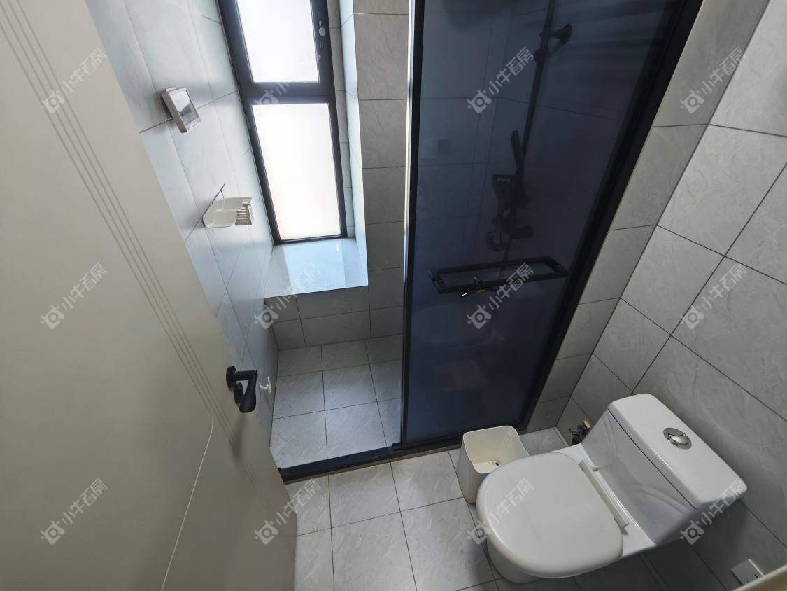 镇江碧桂园樾府在售二手房源室内图_小牛看房