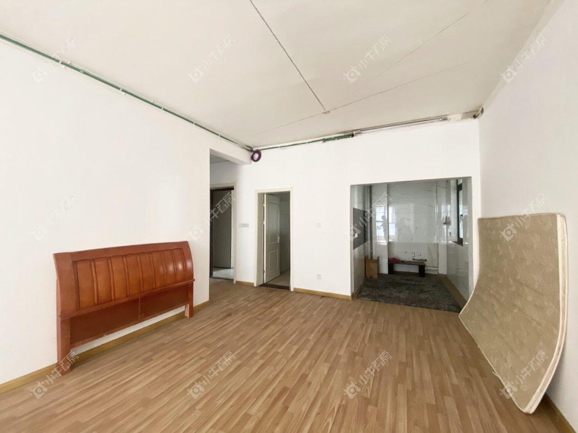 镇江滨河凤凰城在售二手房源室内图_小牛看房