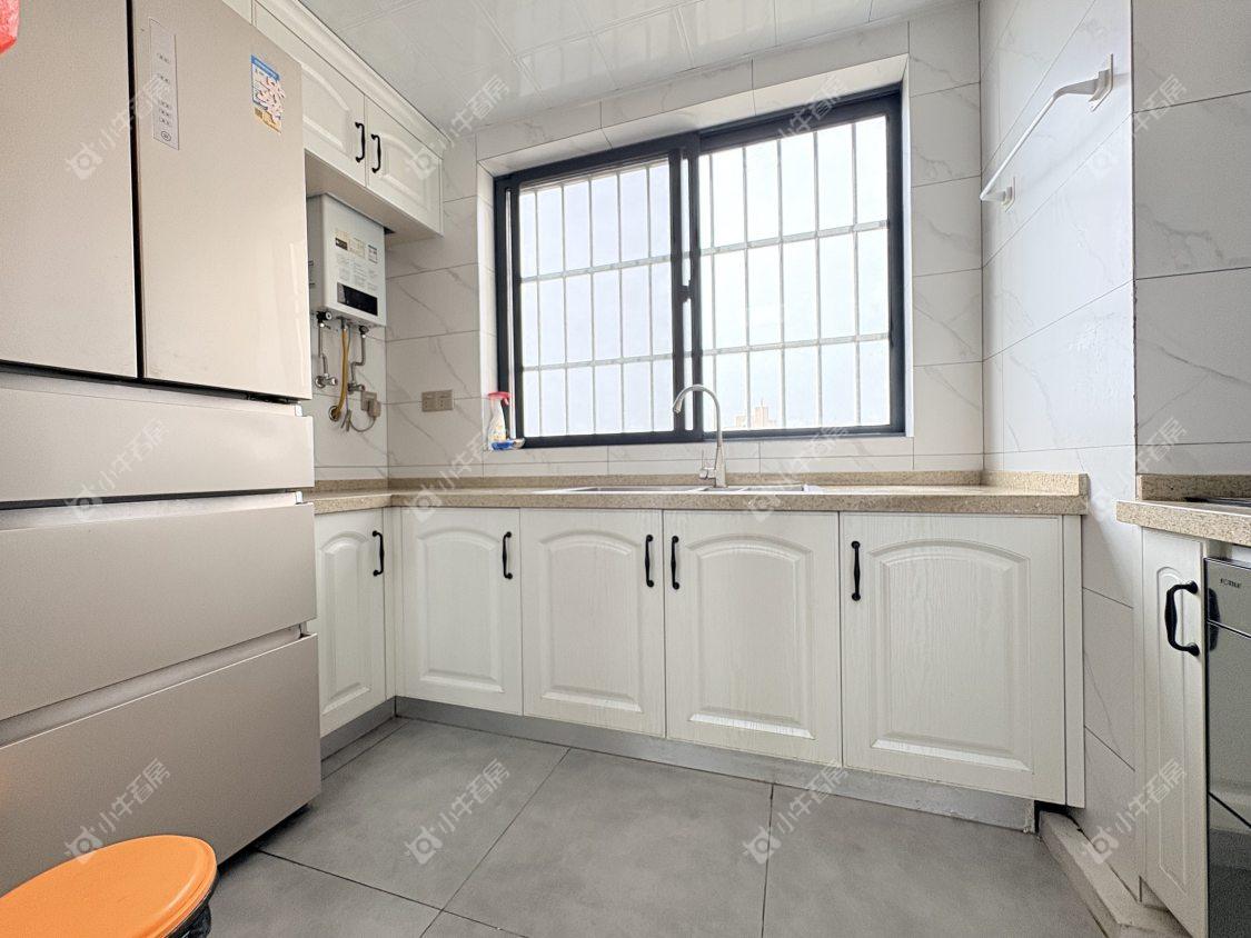 镇江荣城国际一期在售二手房源室内图_小牛看房