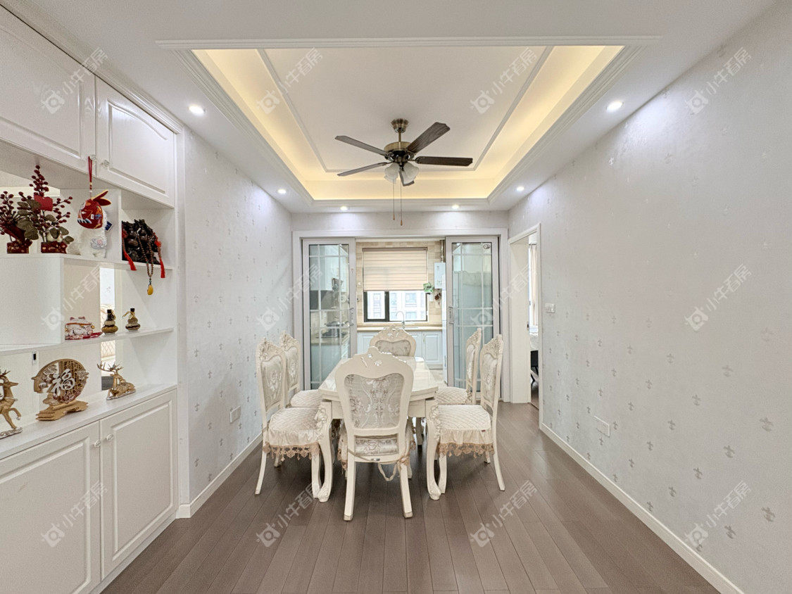 镇江滨河凤凰城在售二手房源室内图_小牛看房