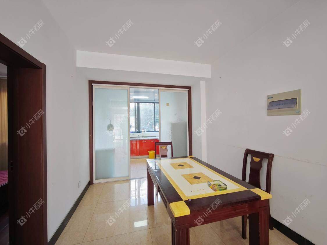 镇江新香草苑在售二手房源室内图_小牛看房