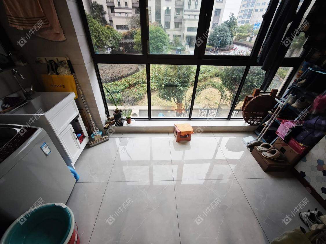 镇江滨河凤凰城在售二手房源室内图_小牛看房
