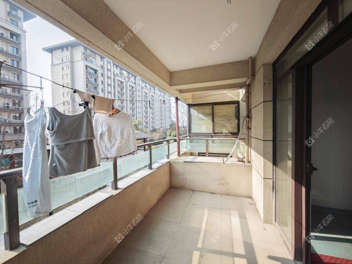 镇江凤凰郡在售二手房源室内图_小牛看房