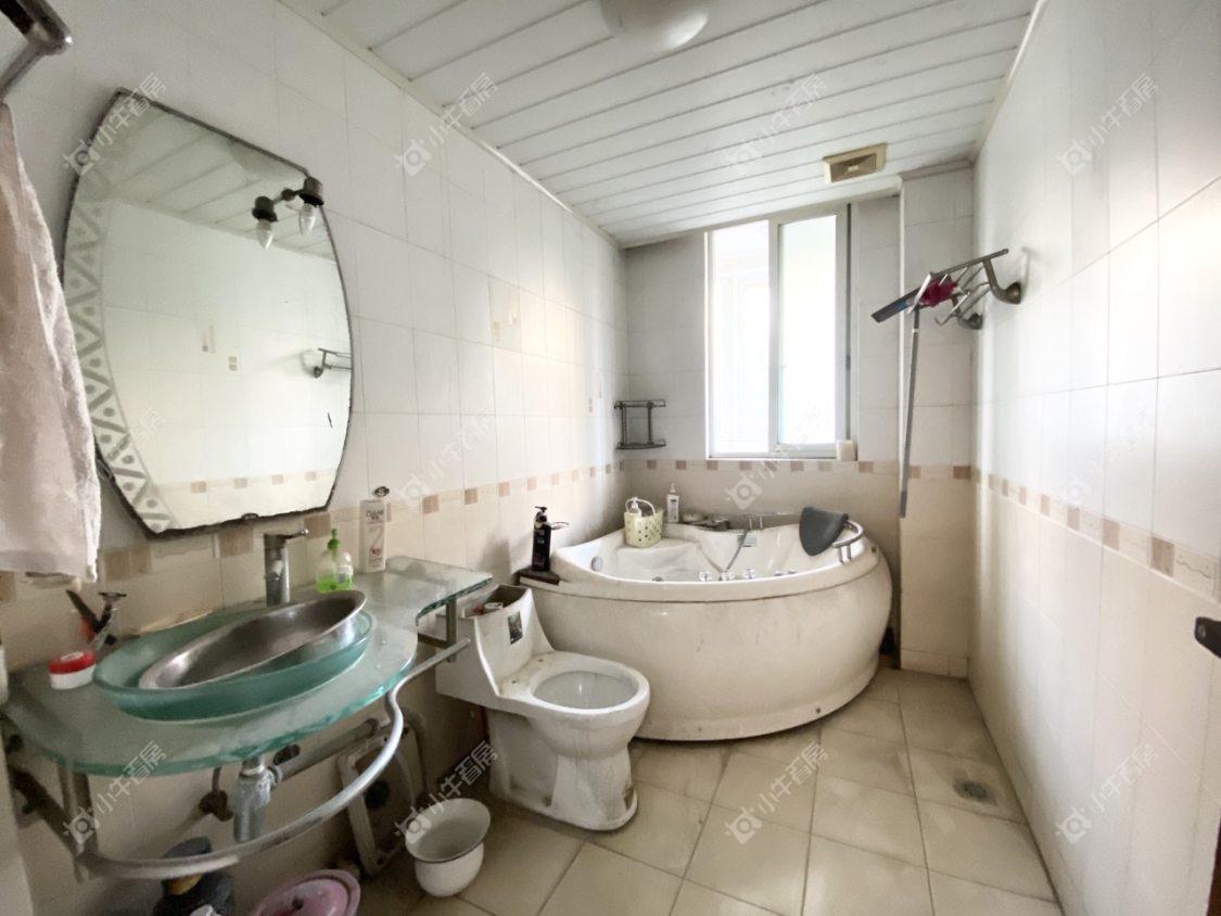 镇江丹凤公寓在售二手房源室内图_小牛看房