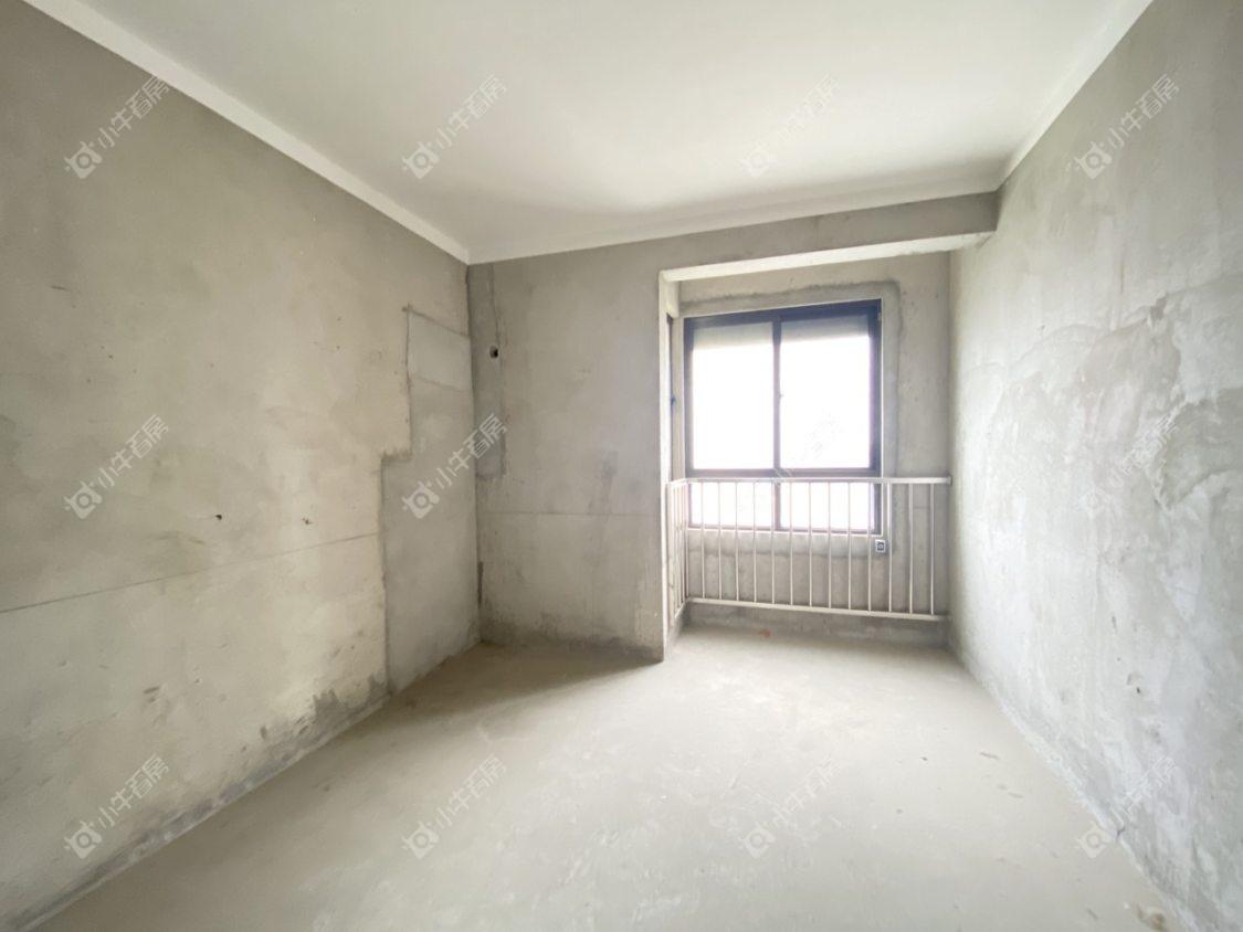 镇江昆仑华府在售二手房源室内图_小牛看房