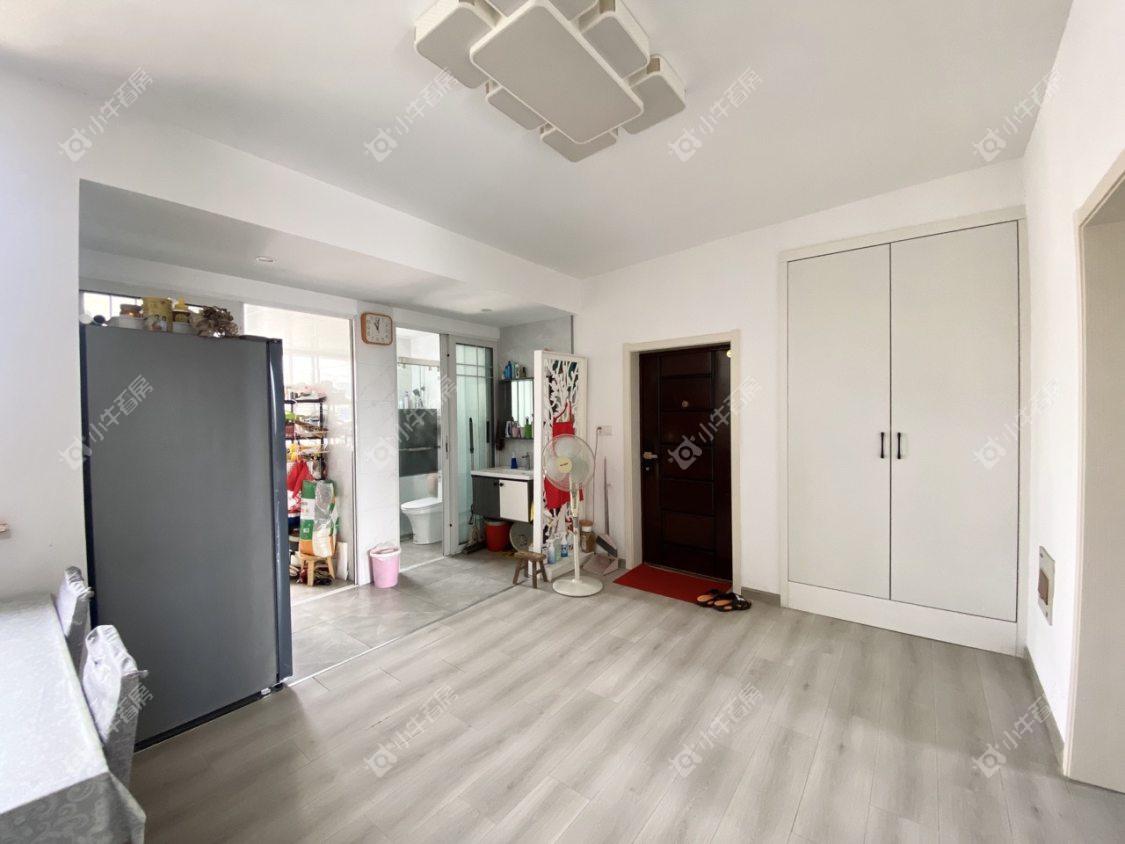 镇江凤凰新村在售二手房源室内图_小牛看房