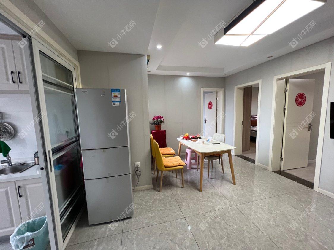 镇江凤美新村在售二手房源室内图_小牛看房