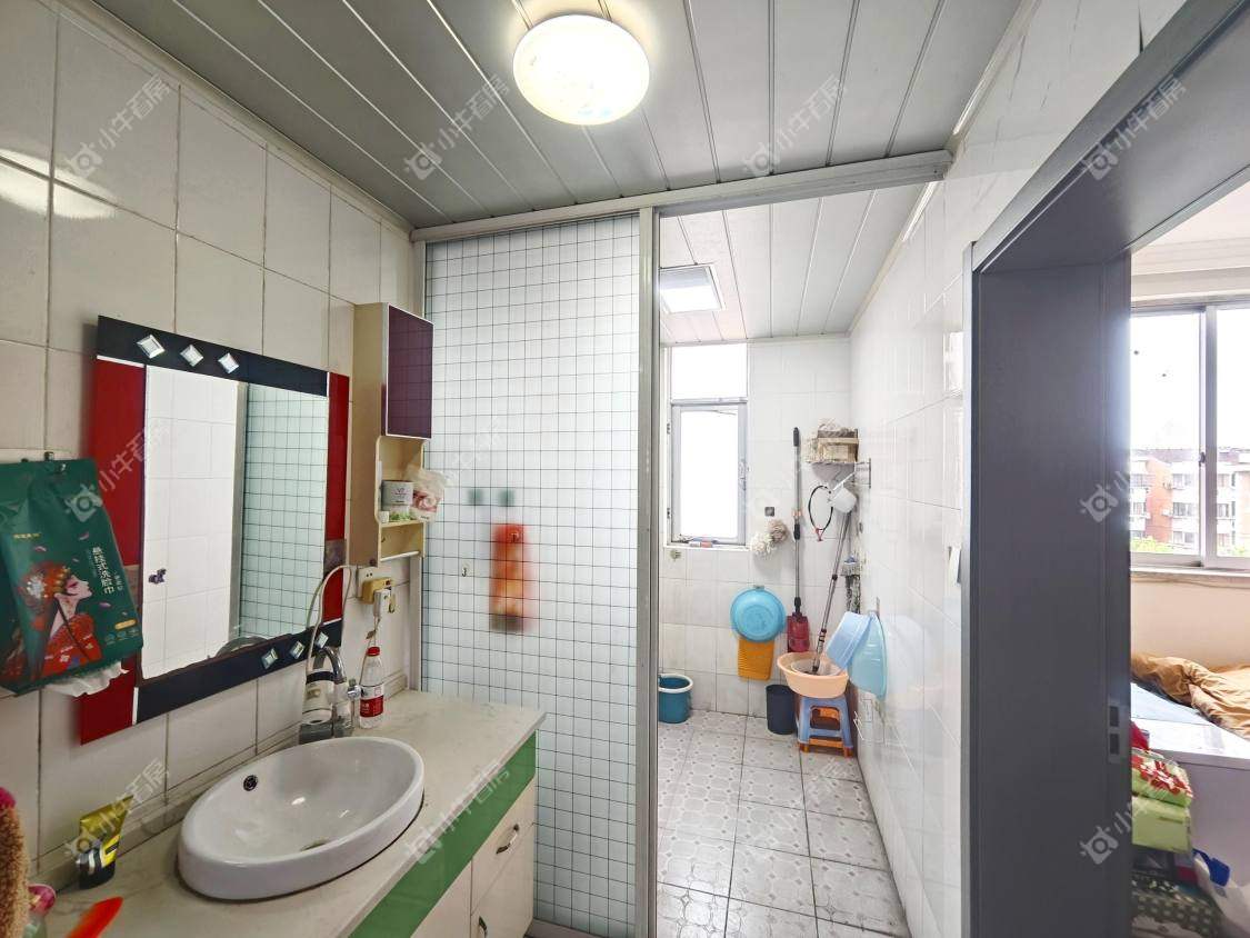 镇江万善园二村在售二手房源室内图_小牛看房