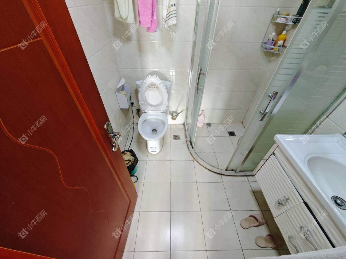 镇江金凤凰在售二手房源室内图_小牛看房