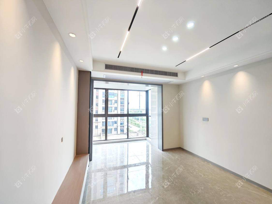 镇江碧桂园樾府在售二手房源室内图_小牛看房