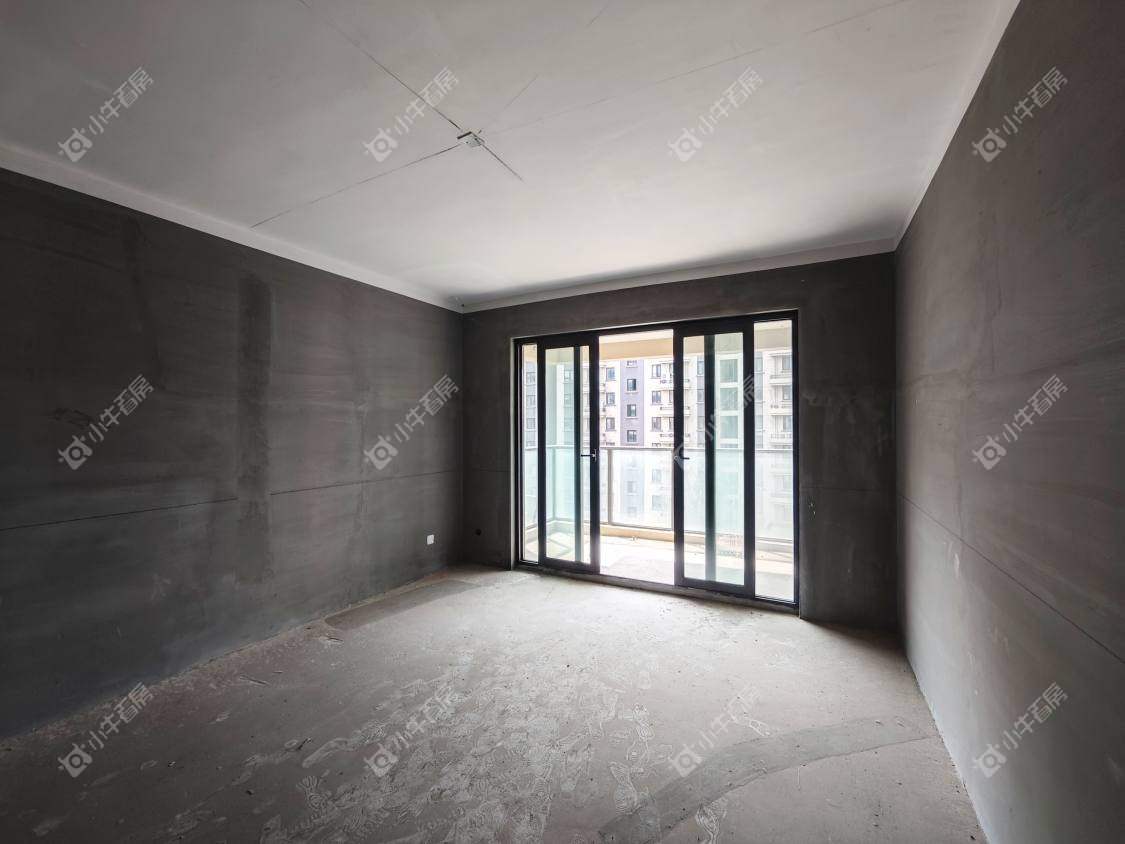 镇江珑蟠里在售二手房源室内图_小牛看房