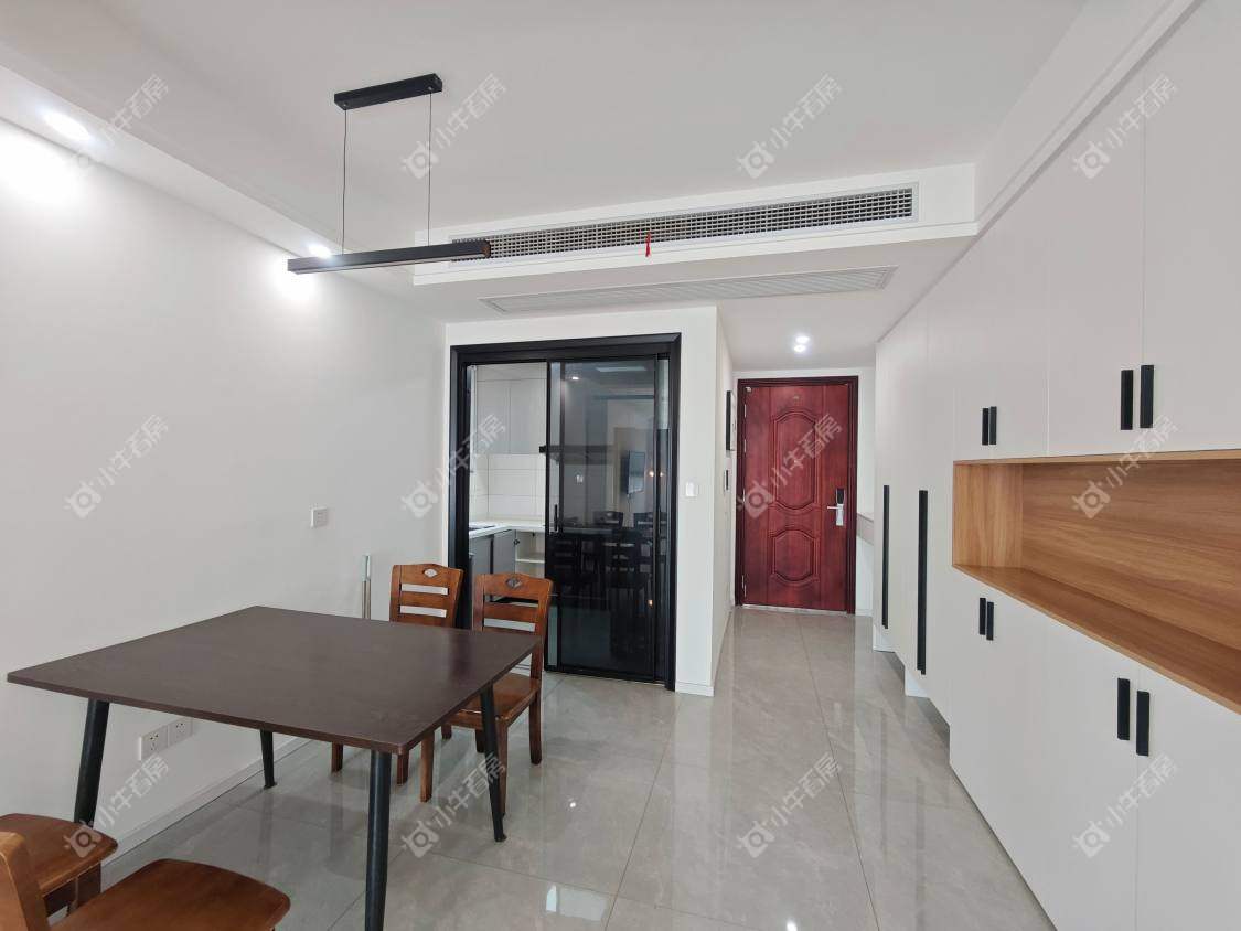 镇江碧桂园樾府在售二手房源室内图_小牛看房