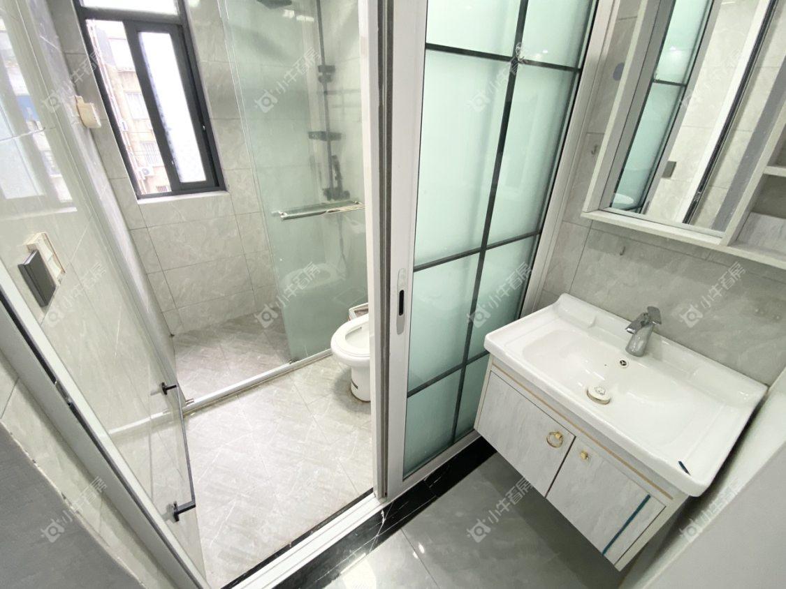 镇江万善园一村在售二手房源室内图_小牛看房