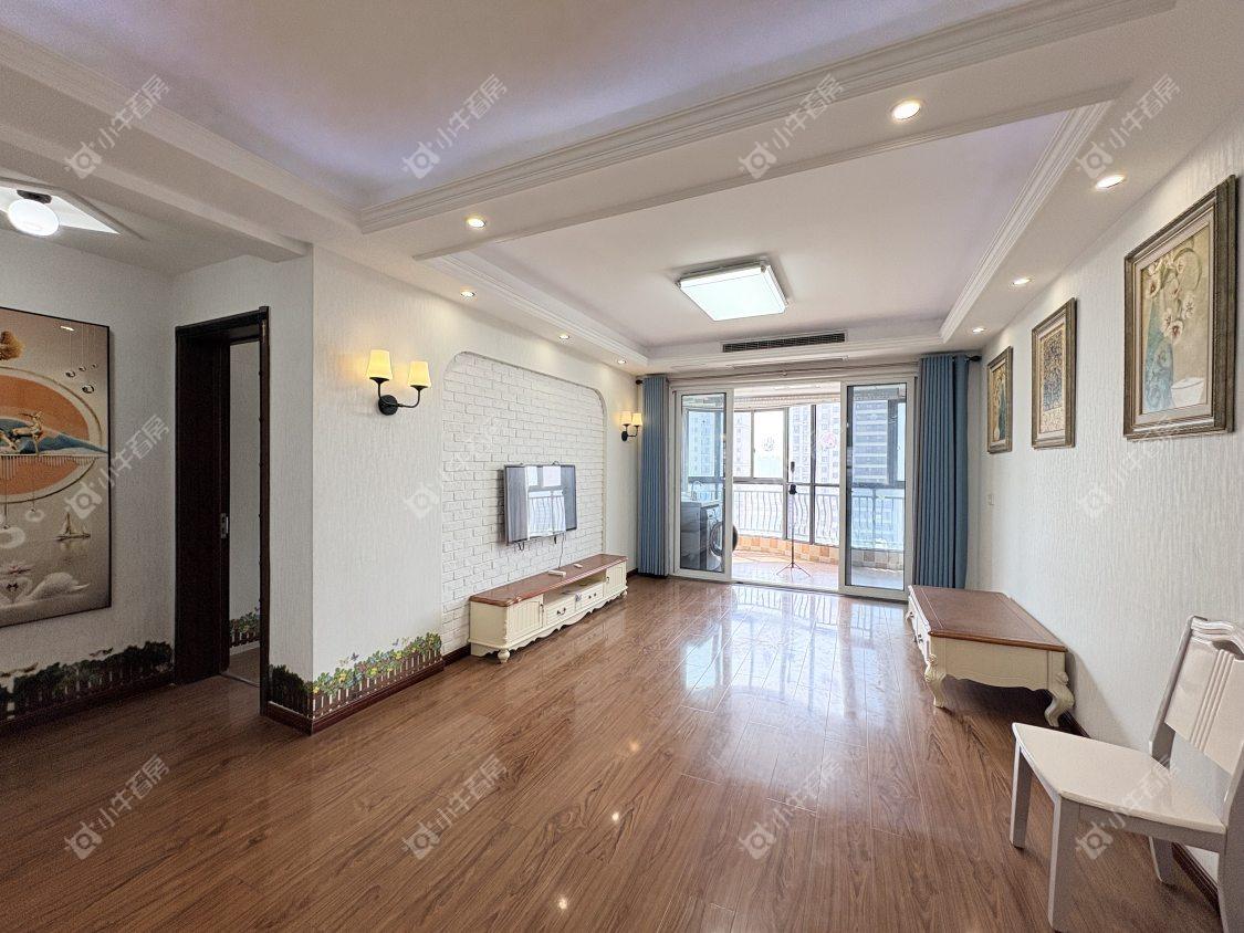 镇江碧桂园在售二手房源室内图_小牛看房