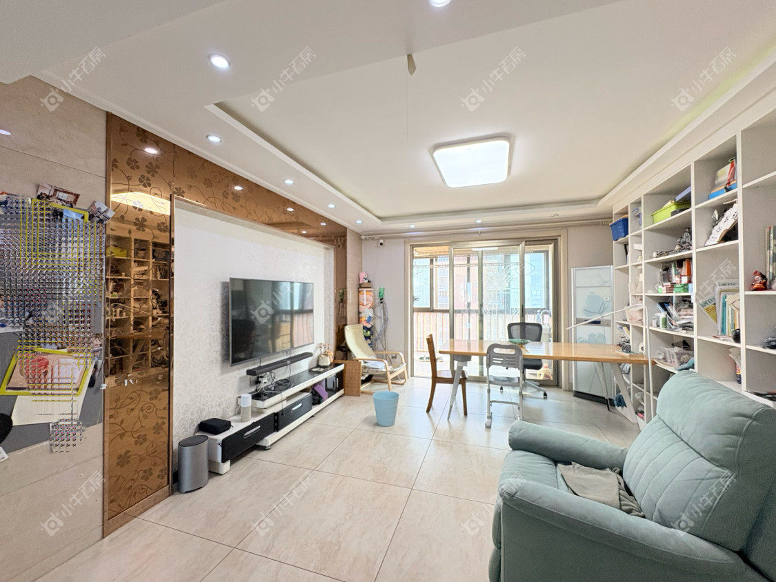 镇江世纪豪都在售二手房源室内图_小牛看房