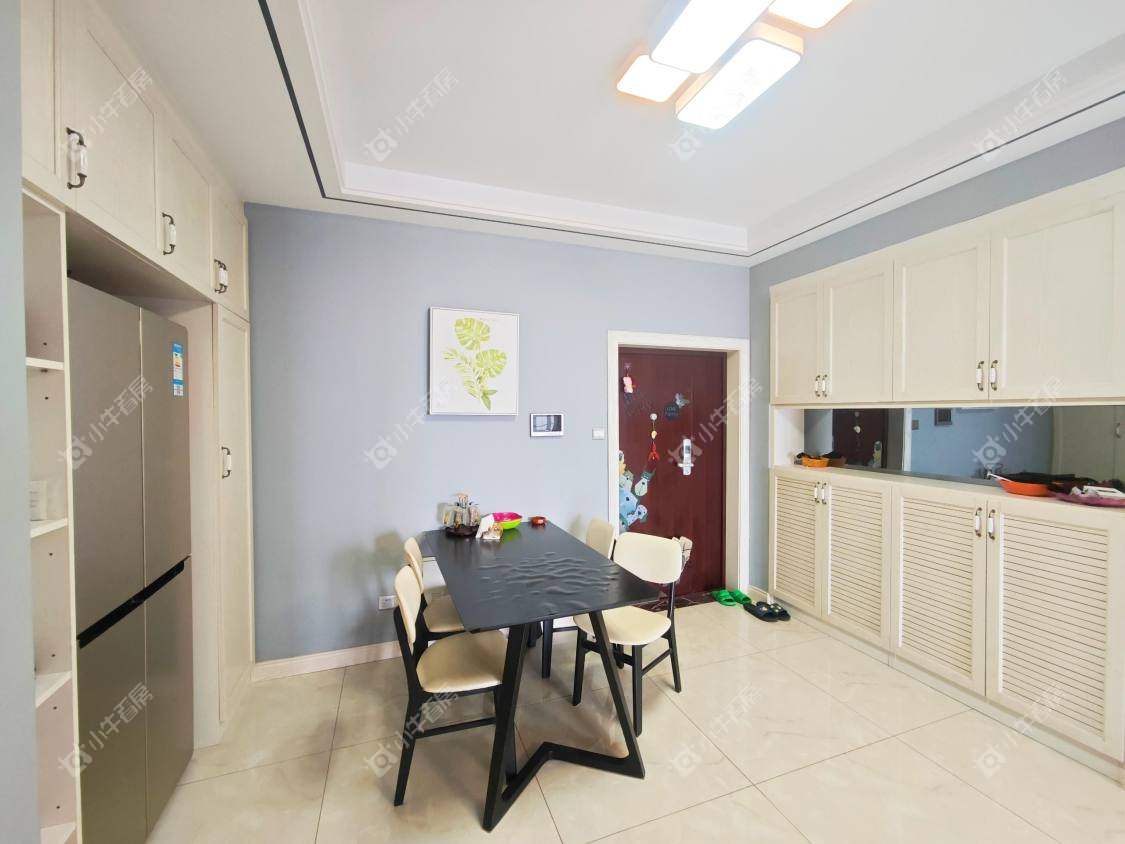 镇江信达香堤国际在售二手房源室内图_小牛看房