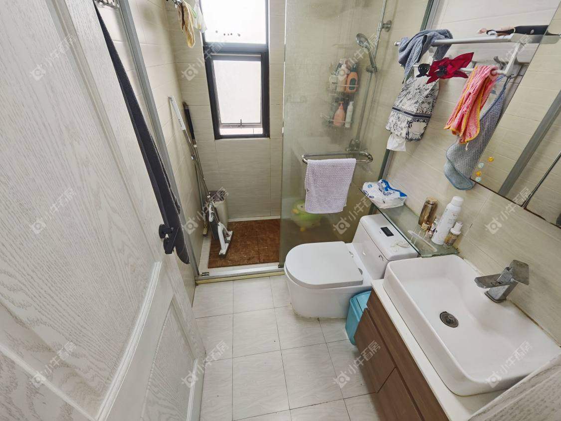 镇江华都锦城在售二手房源室内图_小牛看房