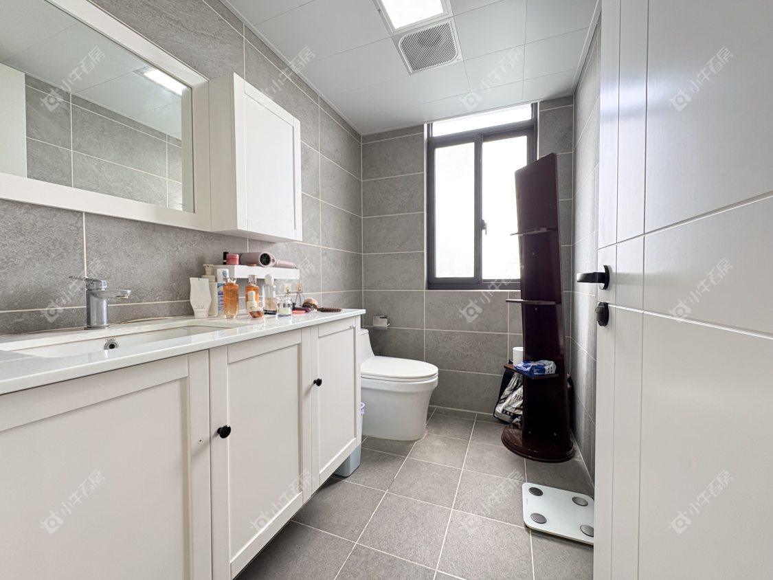 镇江国信宜和在售二手房源室内图_小牛看房