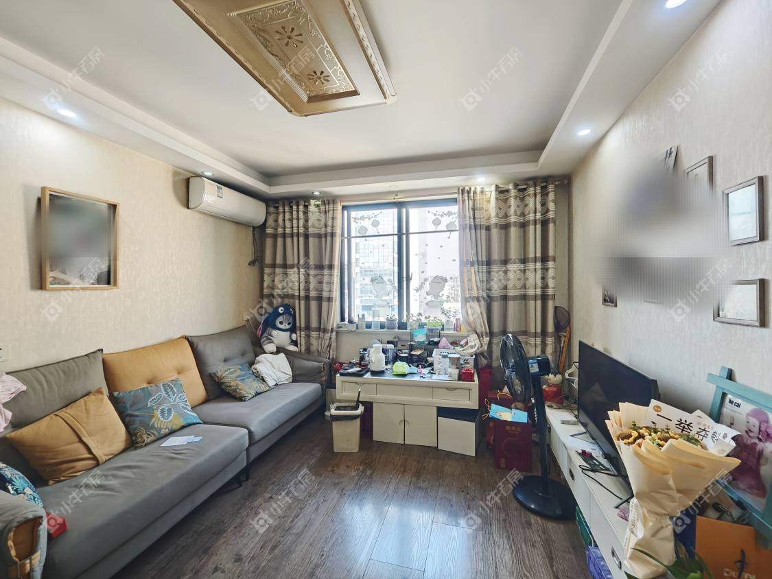 镇江玉泉小区在售二手房源室内图_小牛看房