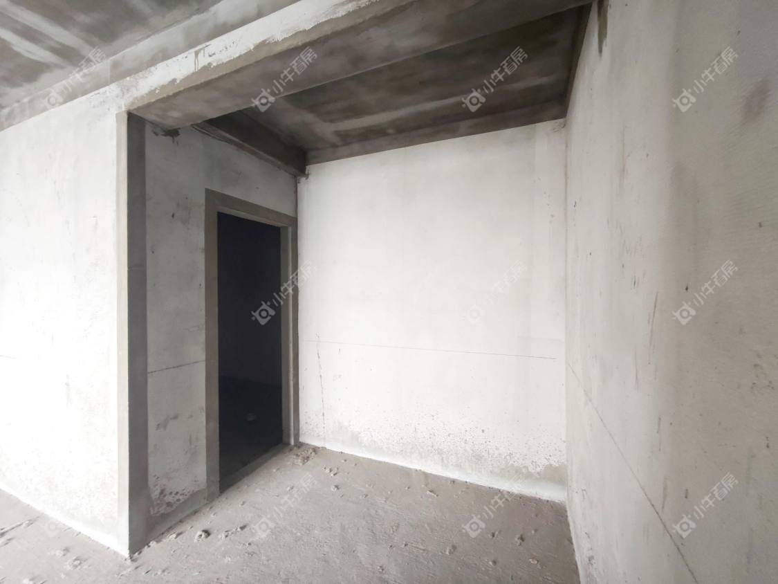 镇江金凤凰在售二手房源室内图_小牛看房