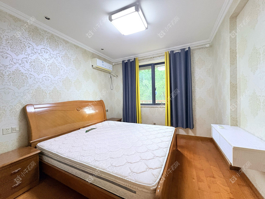 镇江世纪豪都在售二手房源室内图_小牛看房