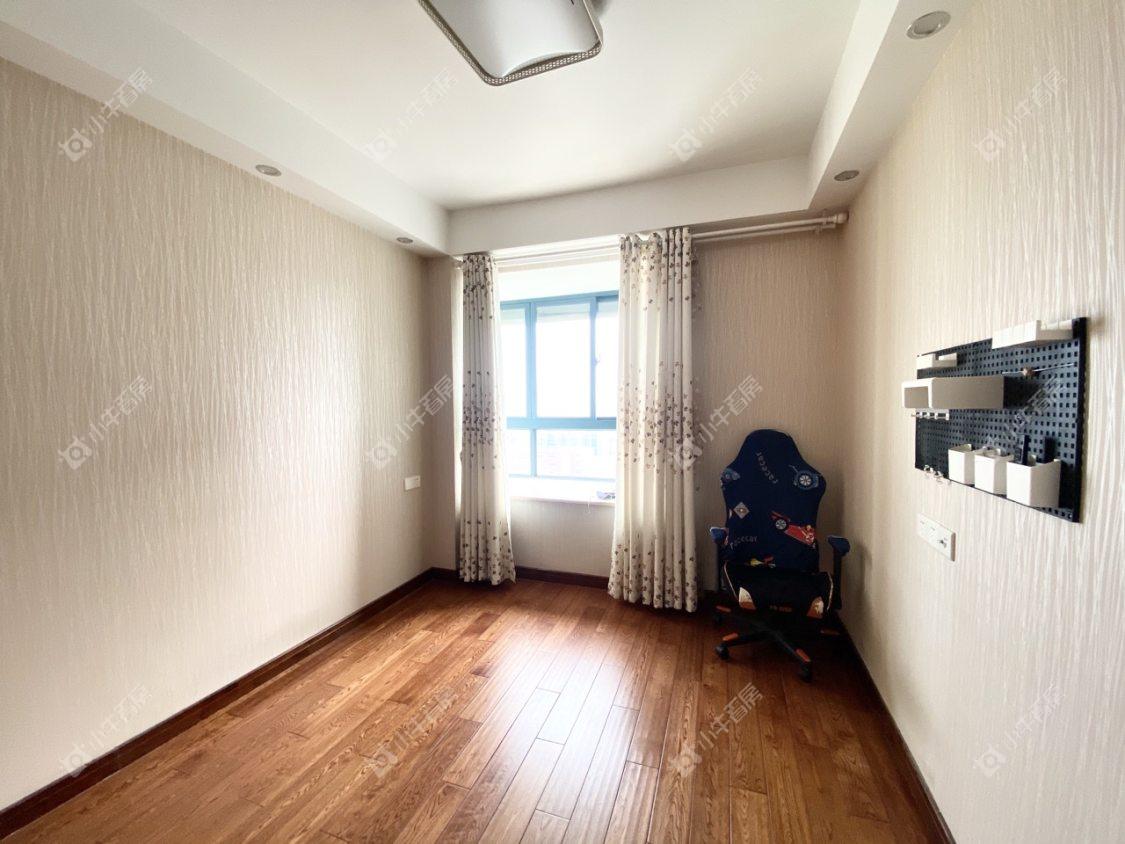 镇江东方盛世在售二手房源室内图_小牛看房