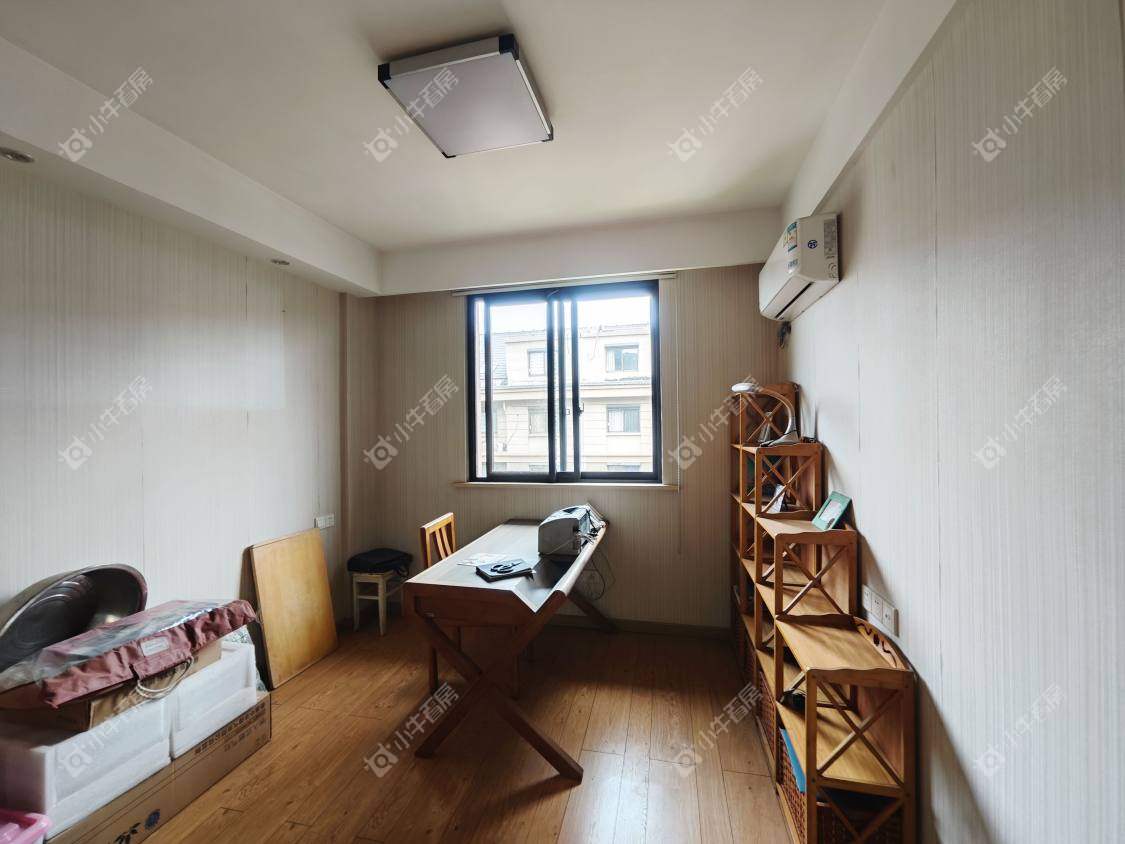 镇江世纪豪都在售二手房源室内图_小牛看房